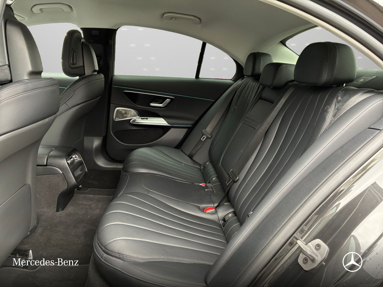 Mercedes-Benz E-Klasse – Bild 9