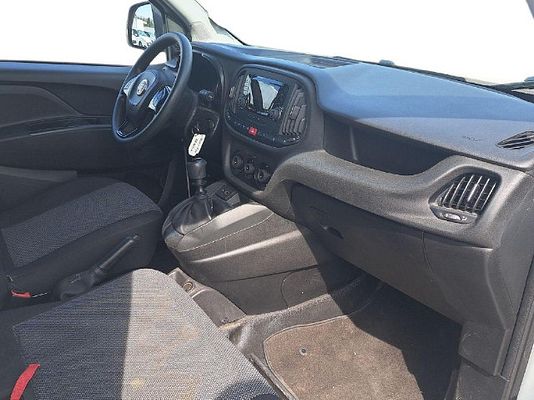 Vehicle image 3 / 13