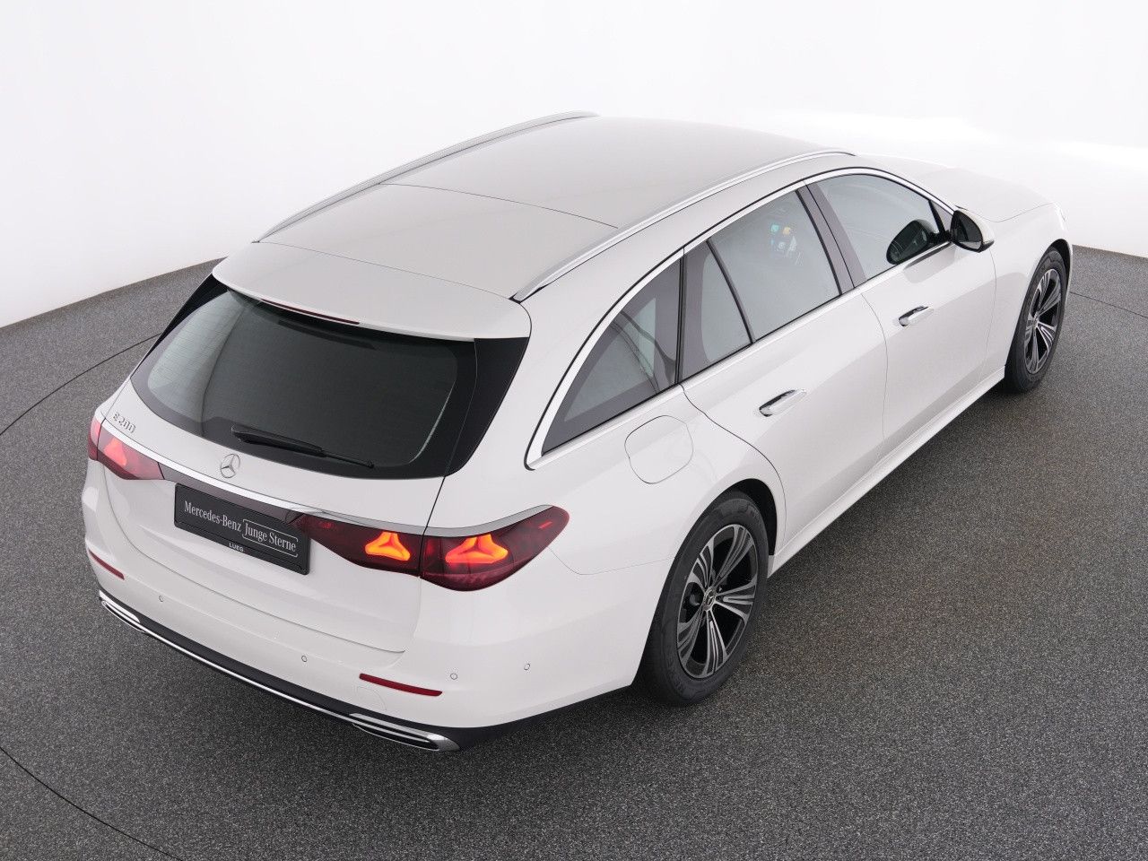 Mercedes-Benz E-Klasse – Bild 18