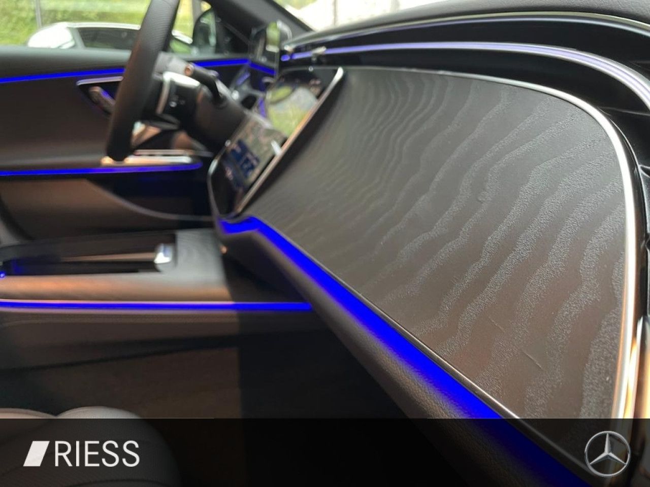 Mercedes-Benz E-Klasse – Bild 11