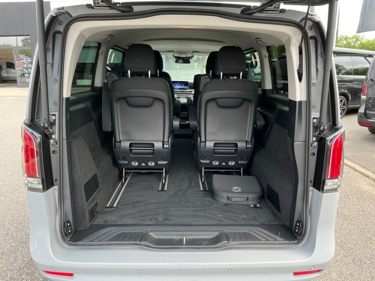 Mercedes-Benz EQV – Bild 12