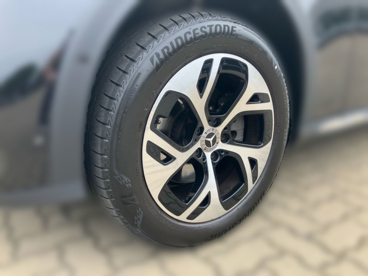 Mercedes-Benz E-Klasse – Bild 4
