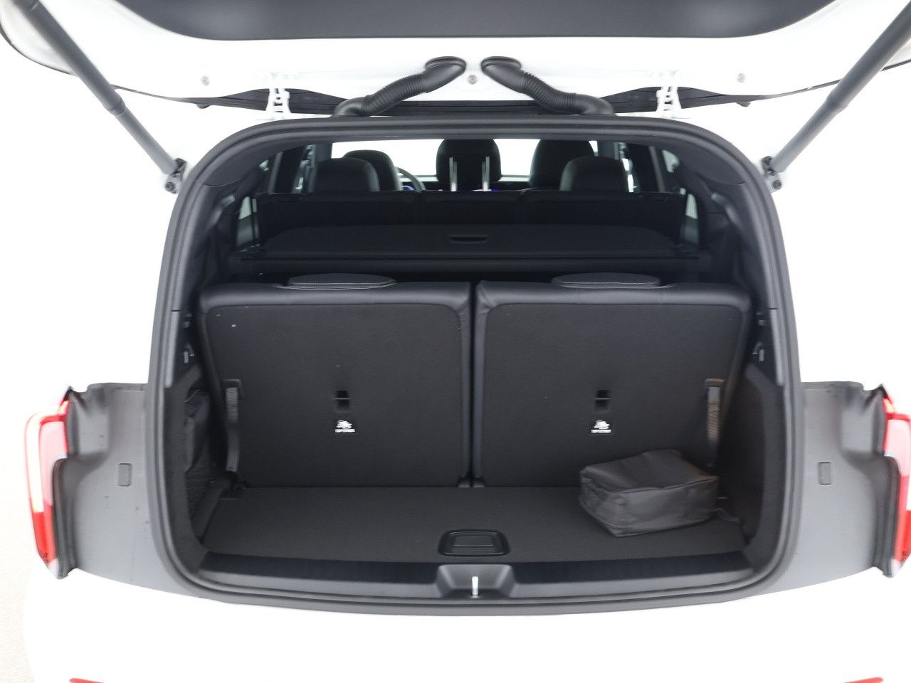 Mercedes-Benz GLB – Bild 14