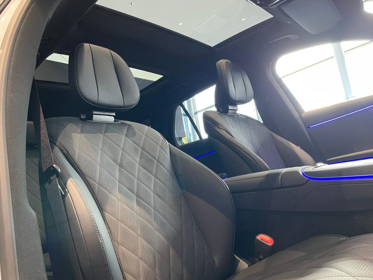 Mercedes-Benz E-Klasse – Bild 10