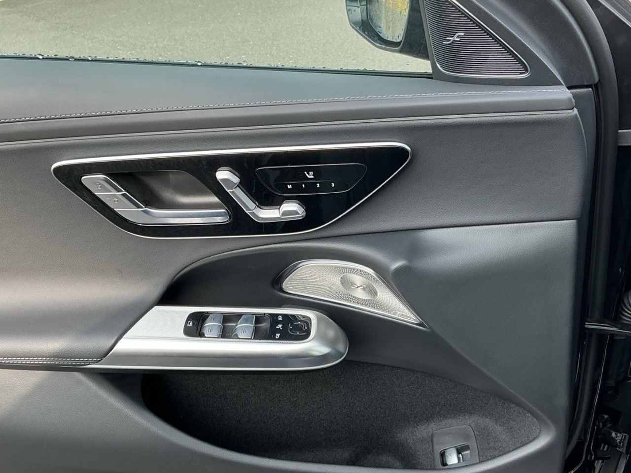 Mercedes-Benz E-Klasse – Bild 15
