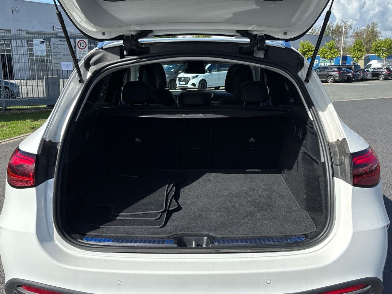 Mercedes-Benz GLC – Bild 17