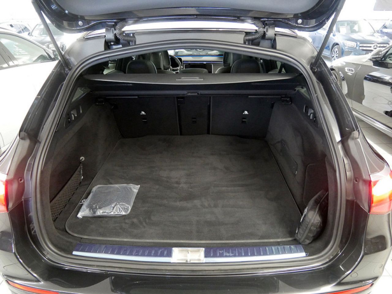 Mercedes-Benz E-Klasse – Bild 11