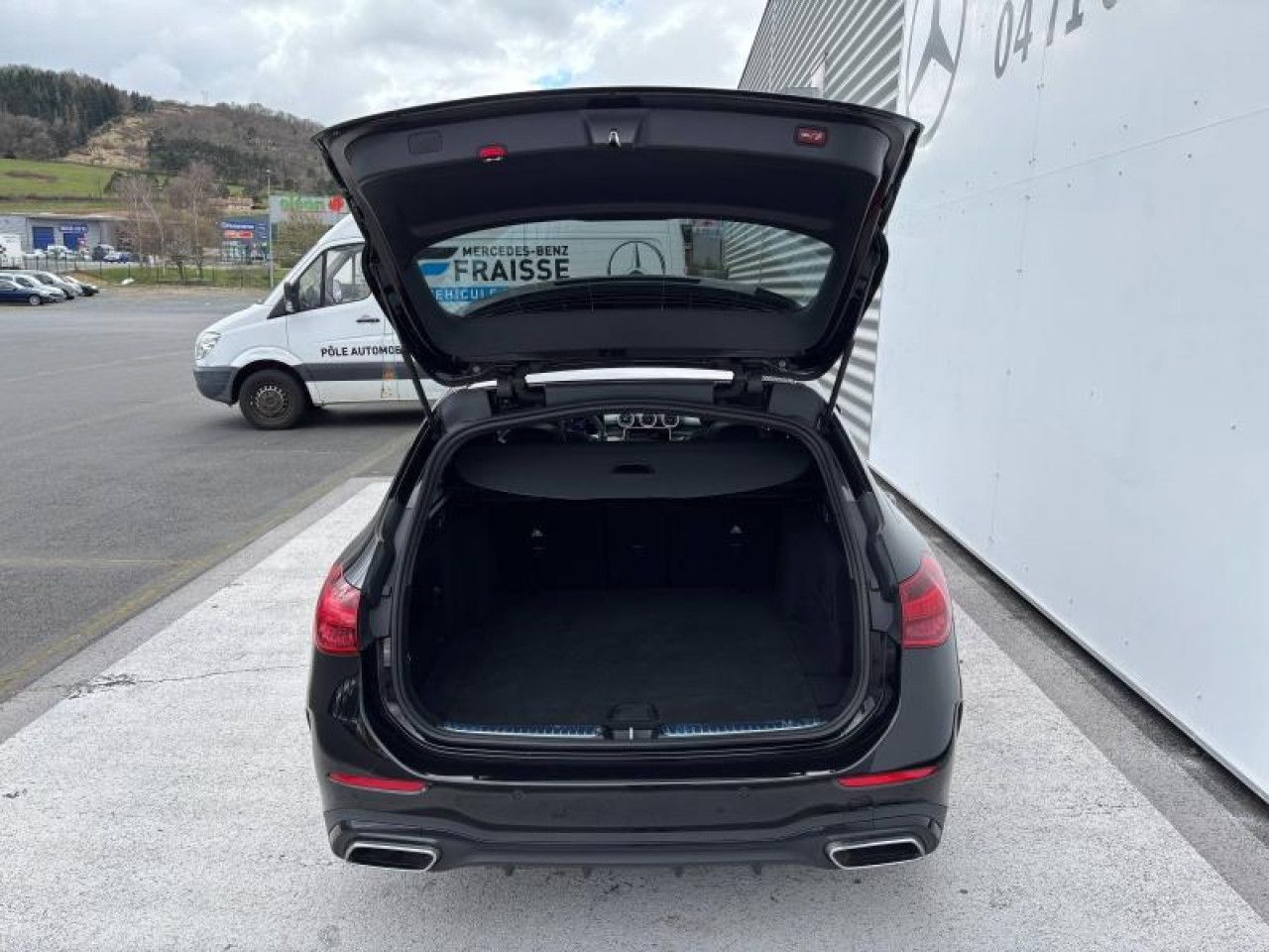 Photo du v&eacute;hicule 8 / 15