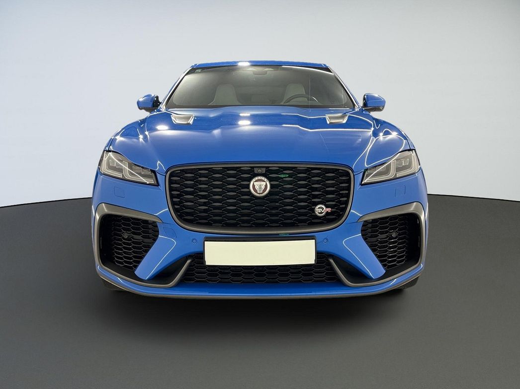 Jaguar | F-Pace P550 AWD SVR