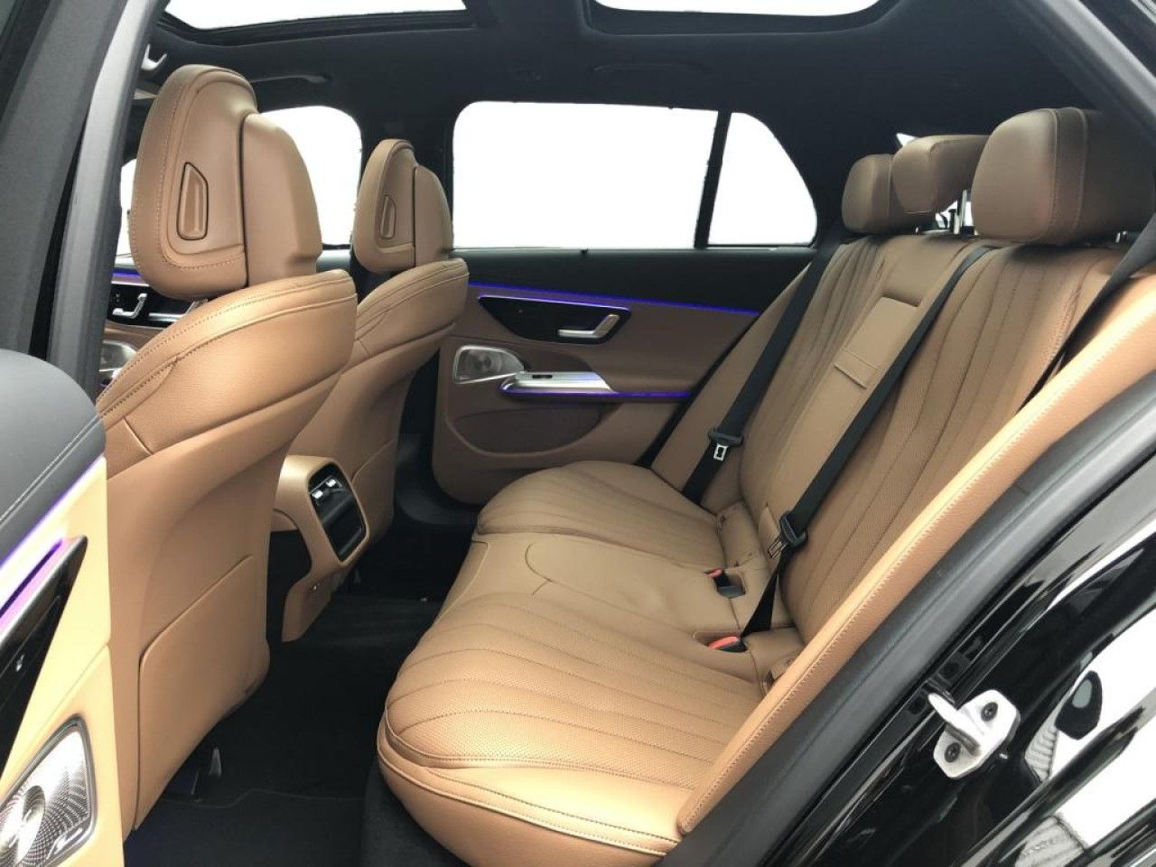 Mercedes-Benz E-Klasse – Bild 7
