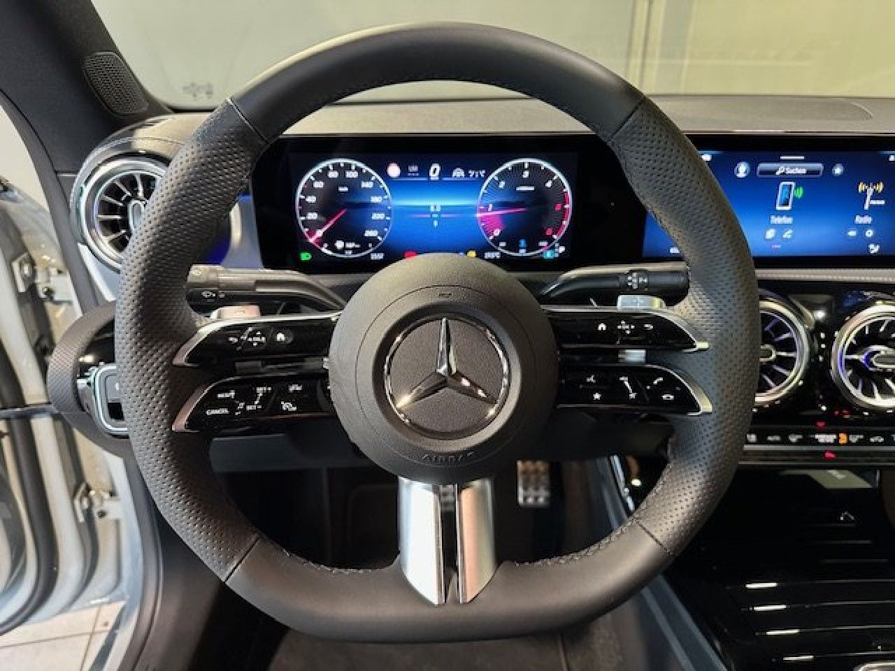 Mercedes-Benz CLA – Bild 3