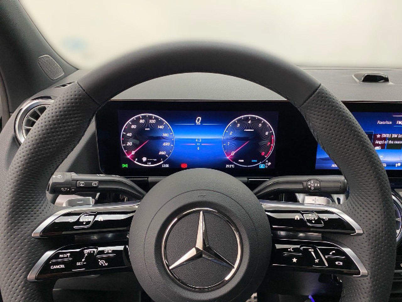Mercedes-Benz GLA – Bild 8