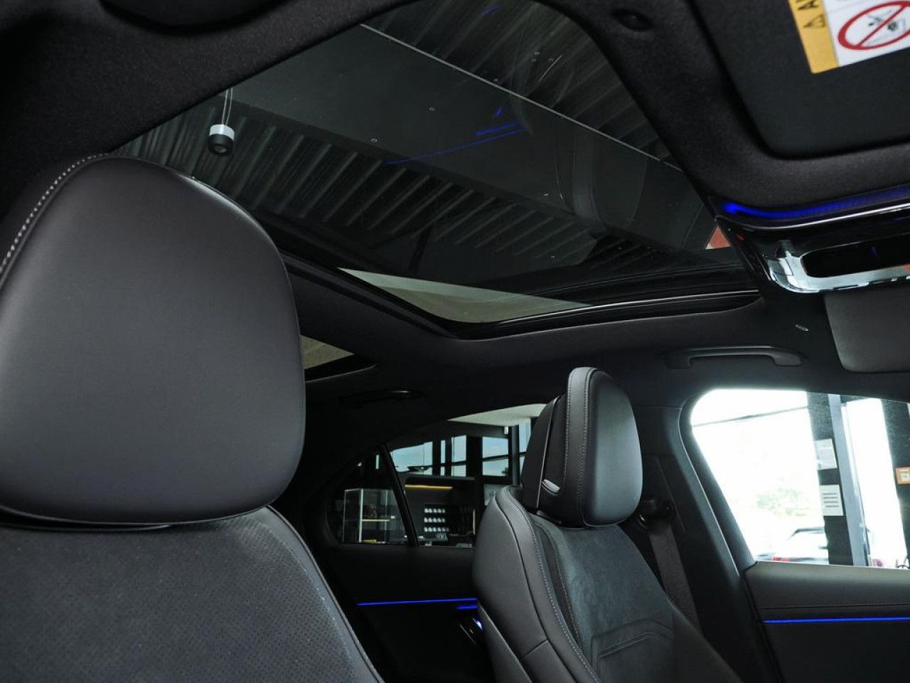 Mercedes-Benz E-Klasse – Bild 14