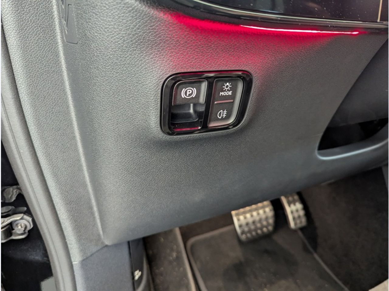 Photo du v&eacute;hicule 16 / 18