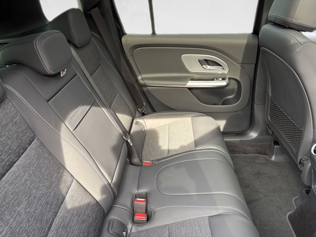 Mercedes-Benz GLB – Bild 8