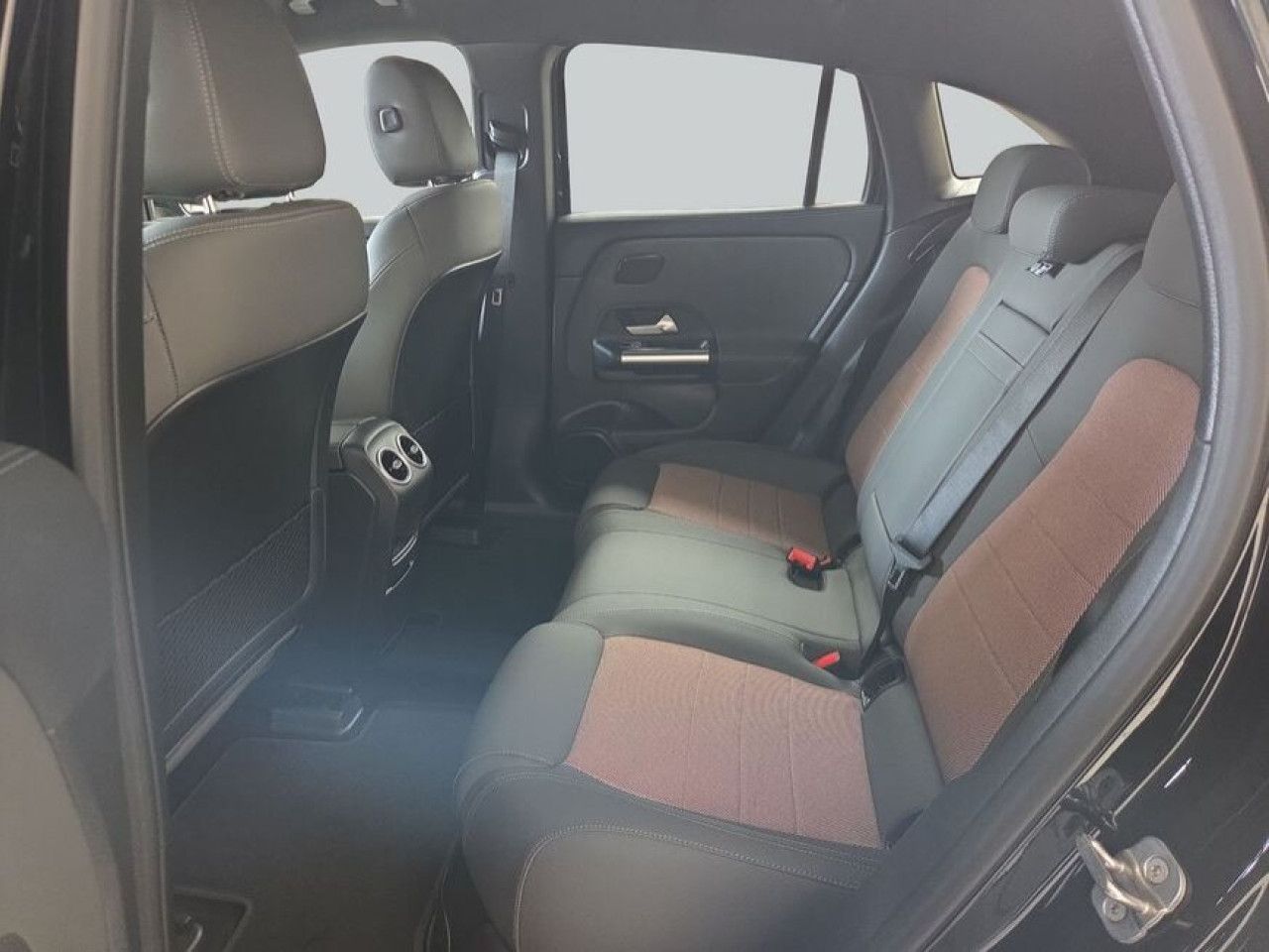 Mercedes-Benz EQA – Bild 12