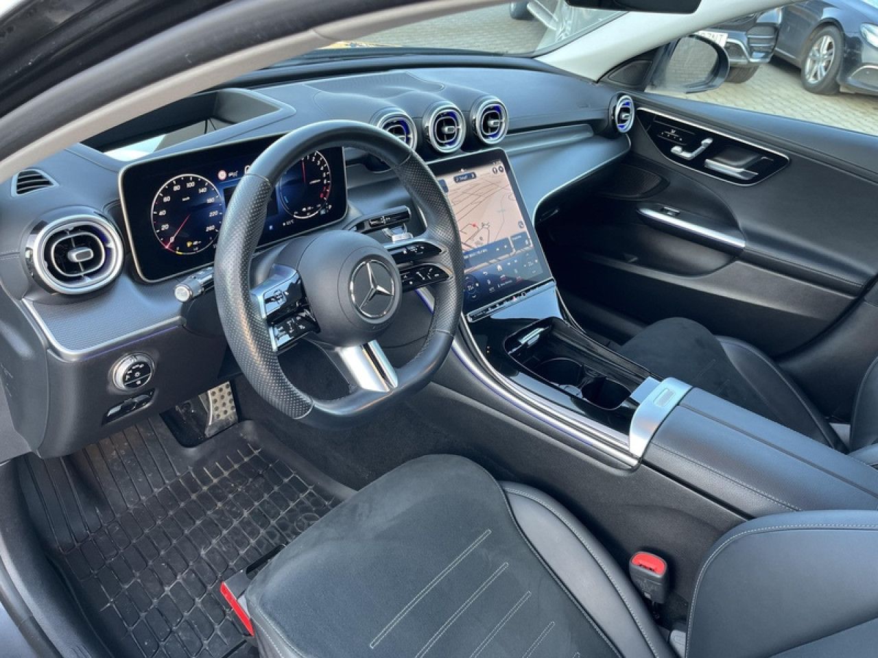 Zdjęcie pojazdu 9 / 17