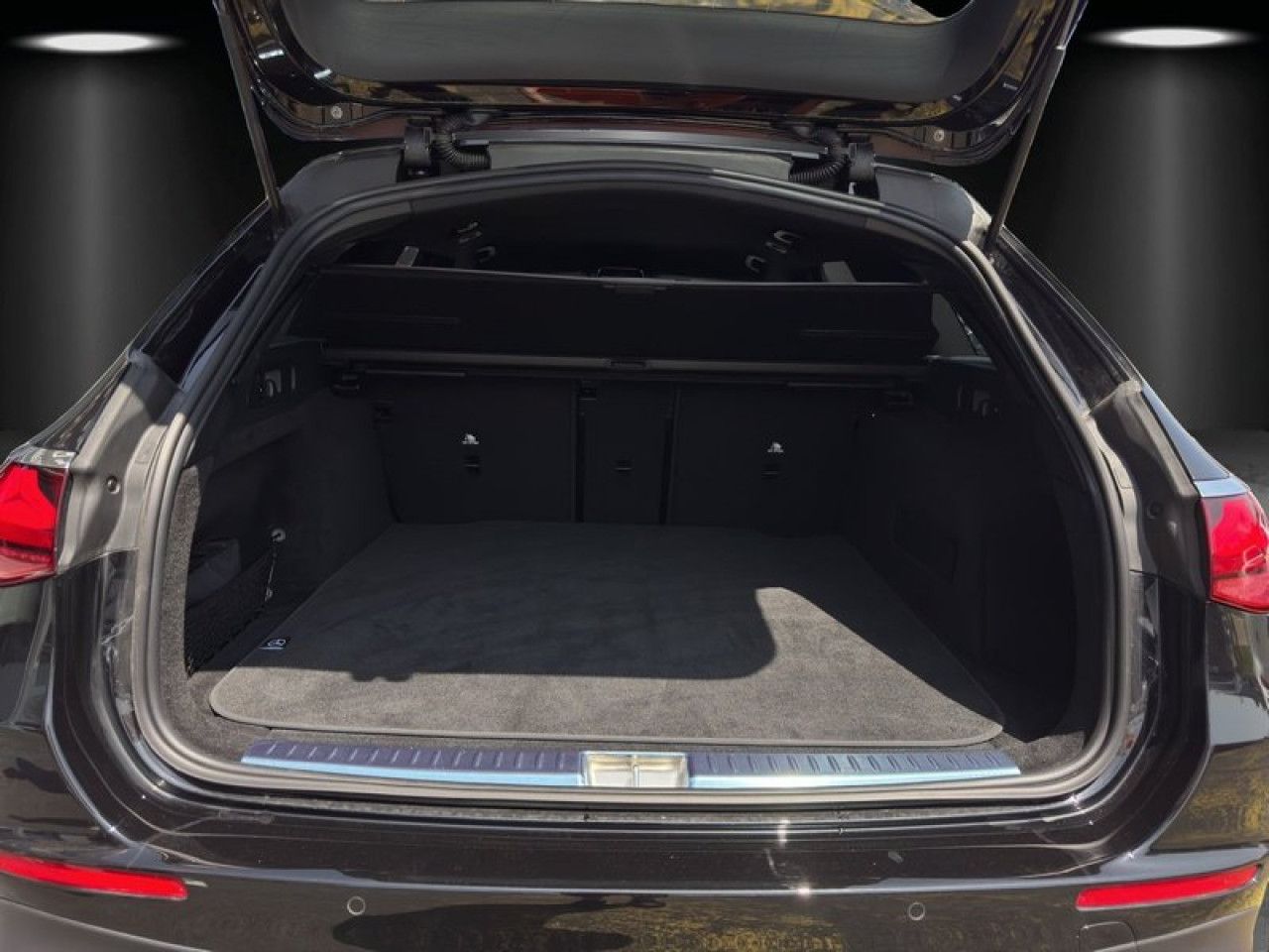 Mercedes-Benz E-Klasse – Bild 8