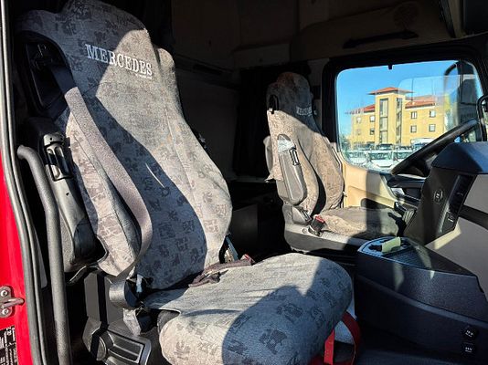 Vehicle image 15 / 15