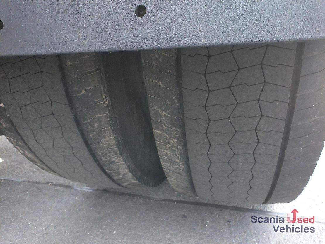 Vehicle image 16 / 20