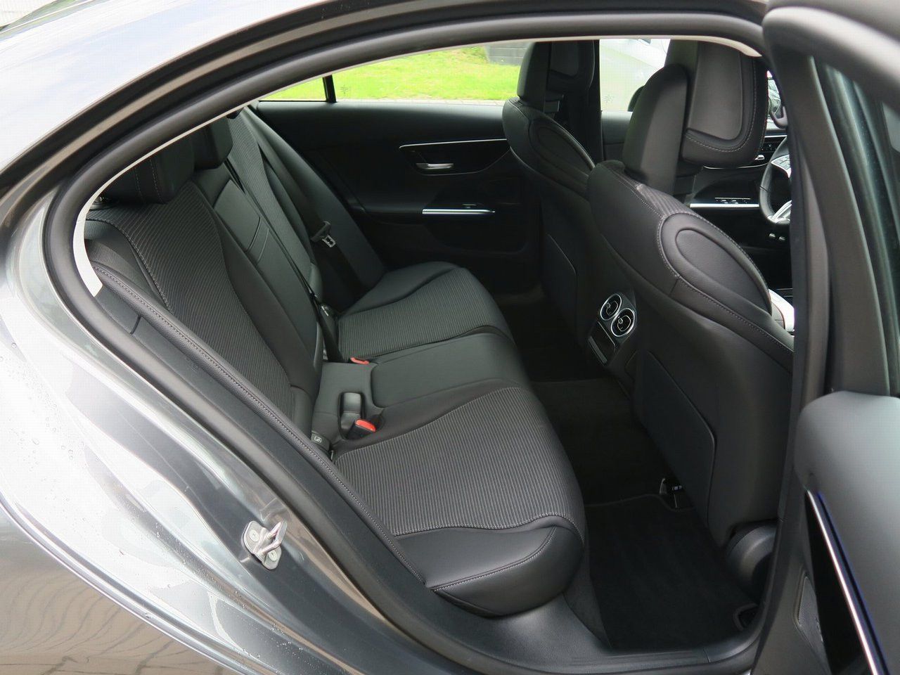 Mercedes-Benz C-Klasse – Bild 8