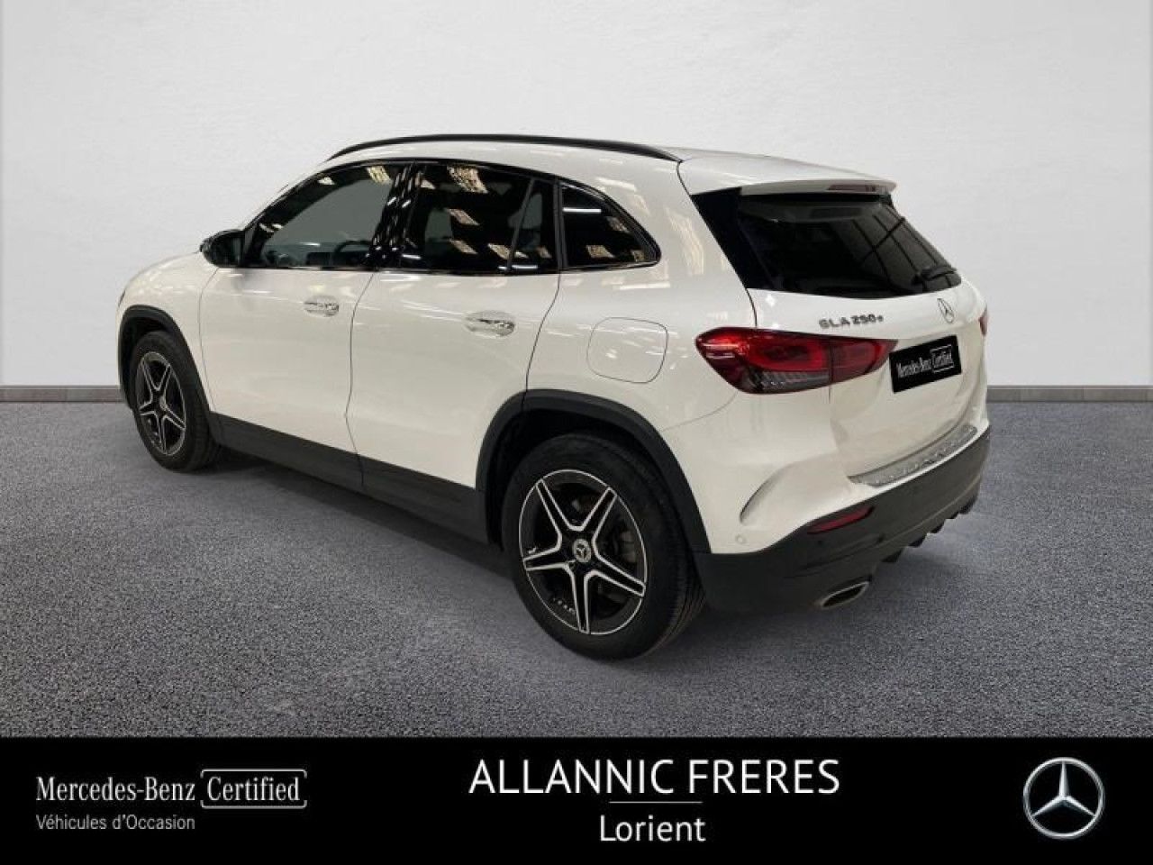 Photo du v&eacute;hicule 3 / 18