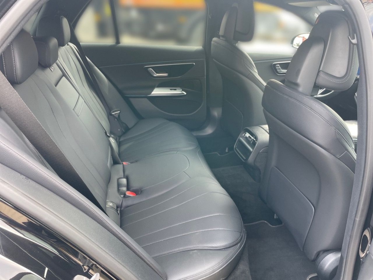 Mercedes-Benz E-Klasse – Bild 12