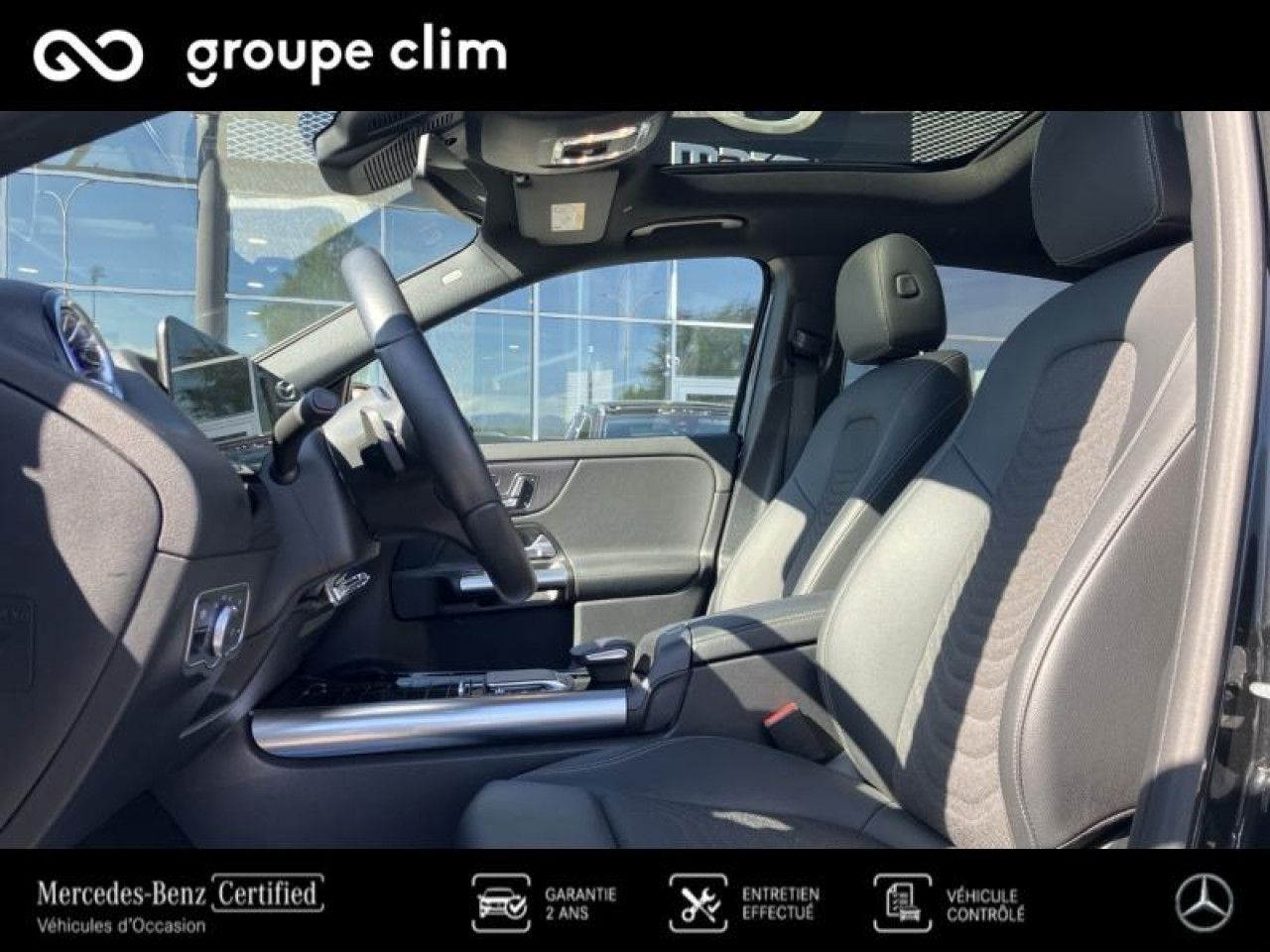 Photo du v&eacute;hicule 16 / 18