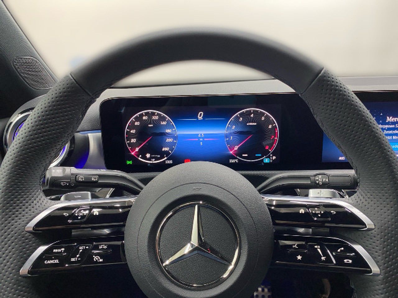 Mercedes-Benz A-Klasse – Bild 8