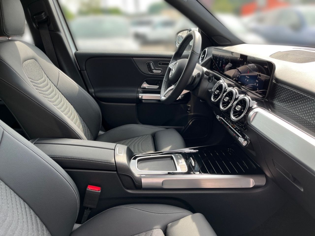 Mercedes-Benz GLB – Bild 15