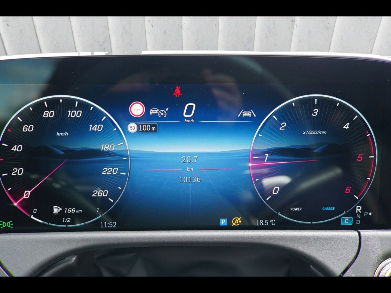 Mercedes-Benz E-Klasse – Bild 17