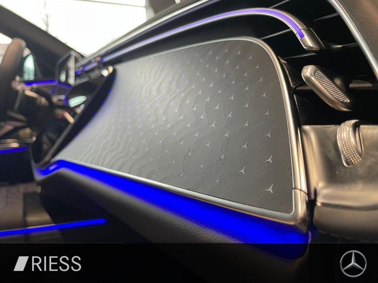 Mercedes-Benz E-Klasse – Bild 11