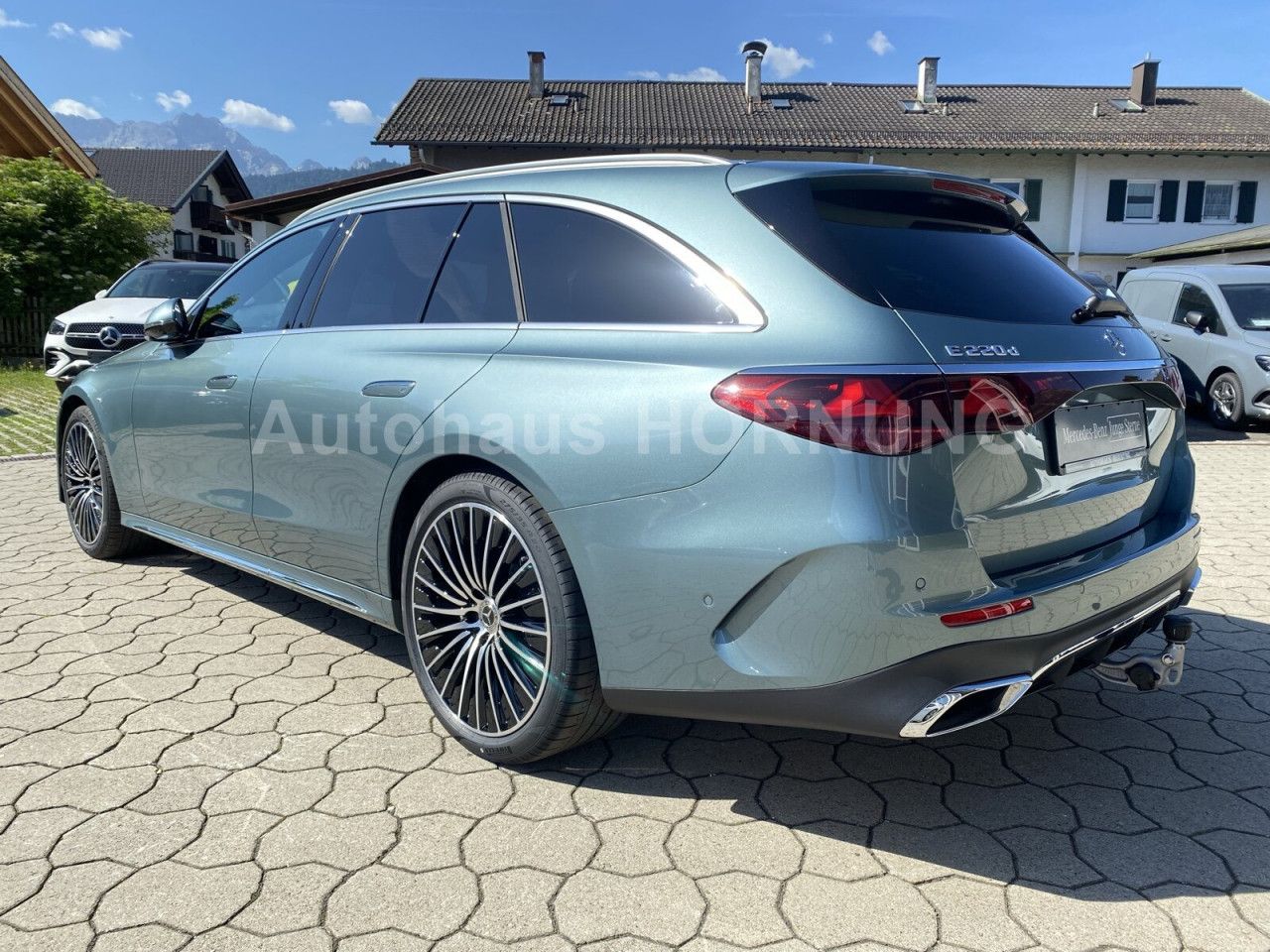 Mercedes-Benz E-Klasse – Bild 8