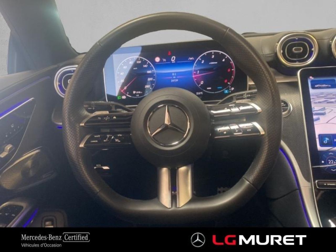 Photo du v&eacute;hicule 14 / 18