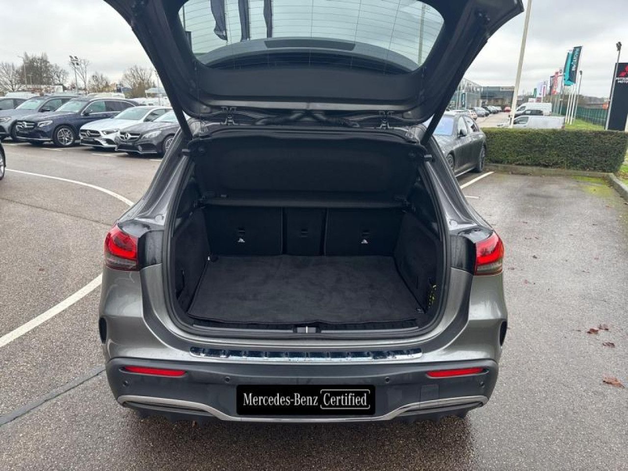 Photo du v&eacute;hicule 9 / 18