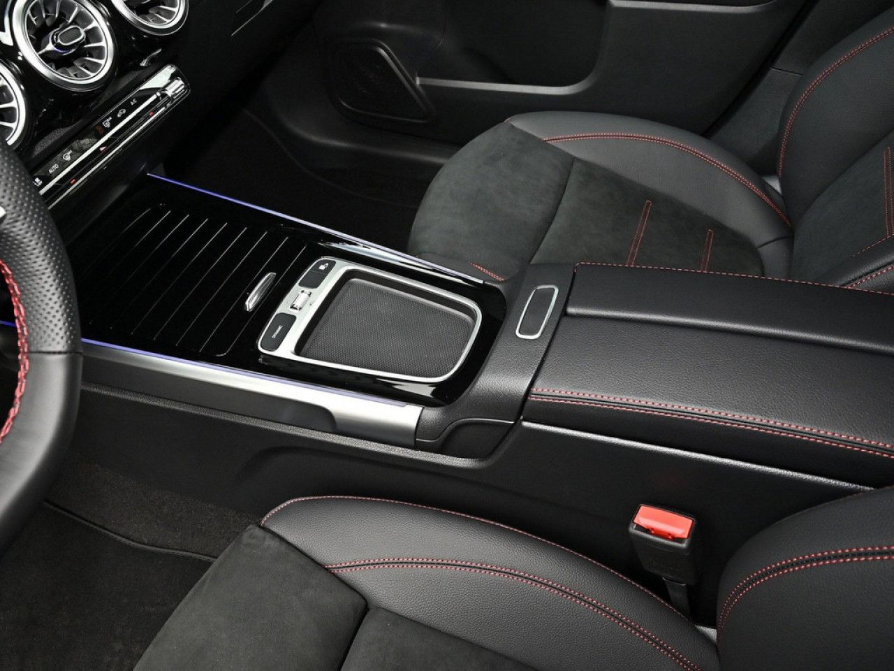 Mercedes-Benz GLB – Bild 12