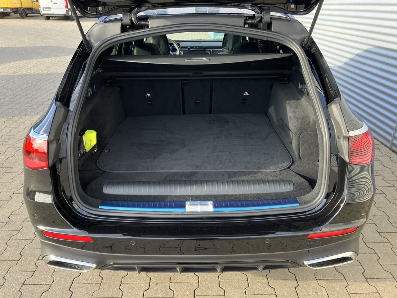 Mercedes-Benz E-Klasse – Bild 11