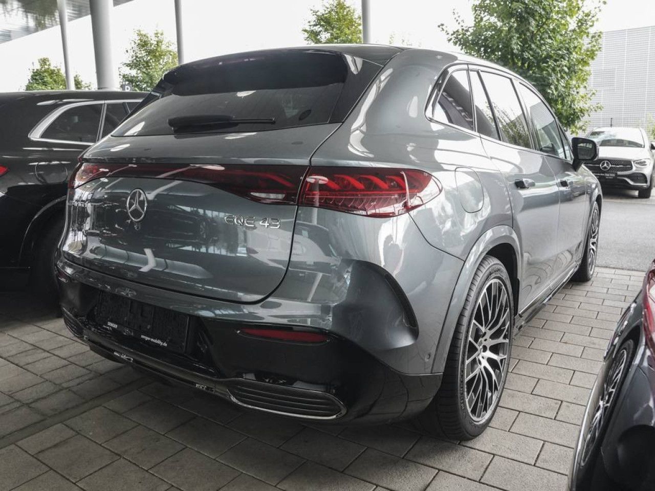 Mercedes-Benz EQE SUV – Bild 3