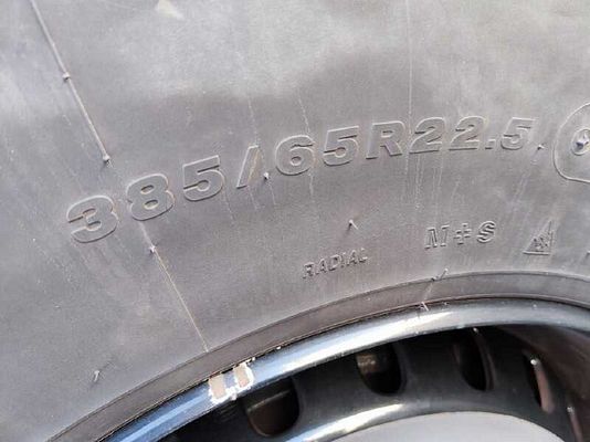 Vehicle image 12 / 15