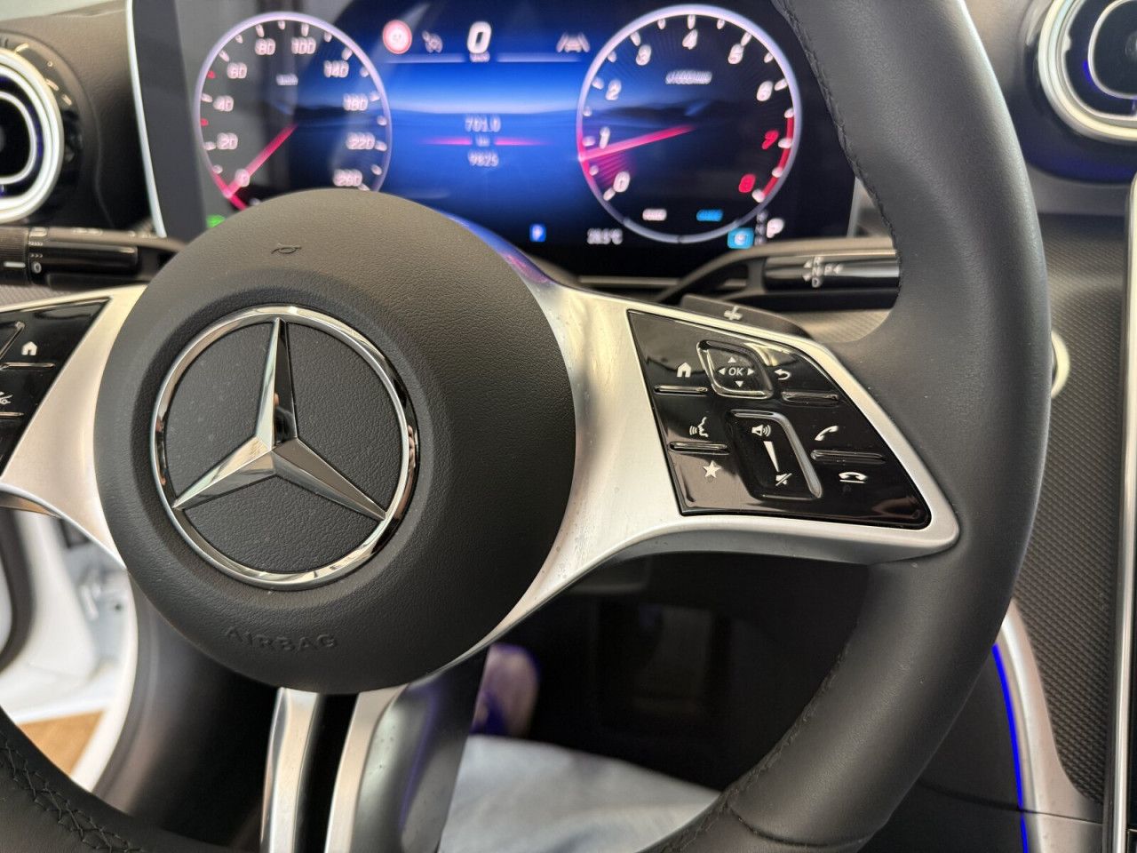 Mercedes-Benz C-Klasse – Bild 10