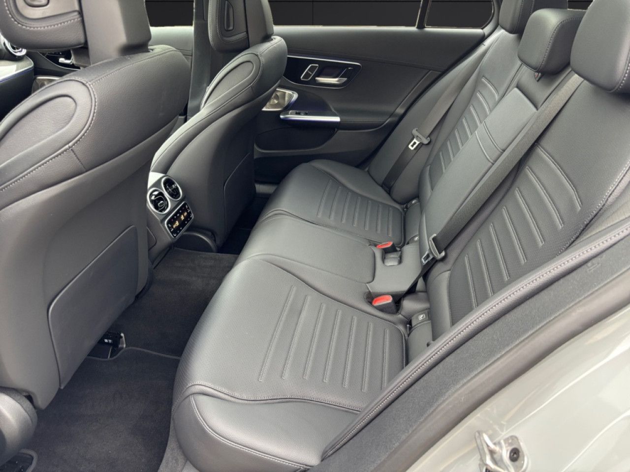 Mercedes-Benz C-Klasse – Bild 13