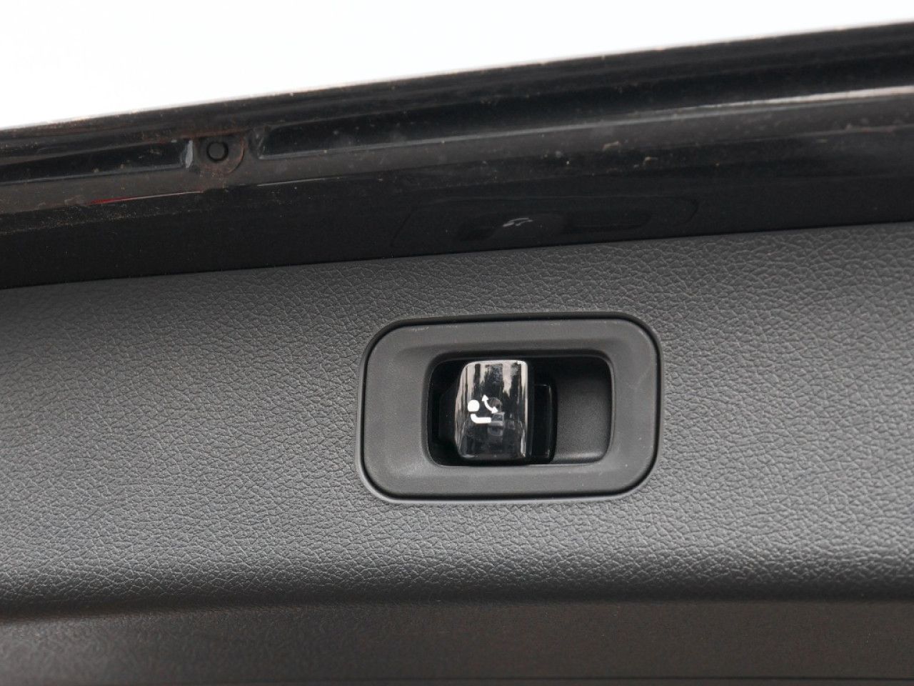 Mercedes-Benz E-Klasse – Bild 11