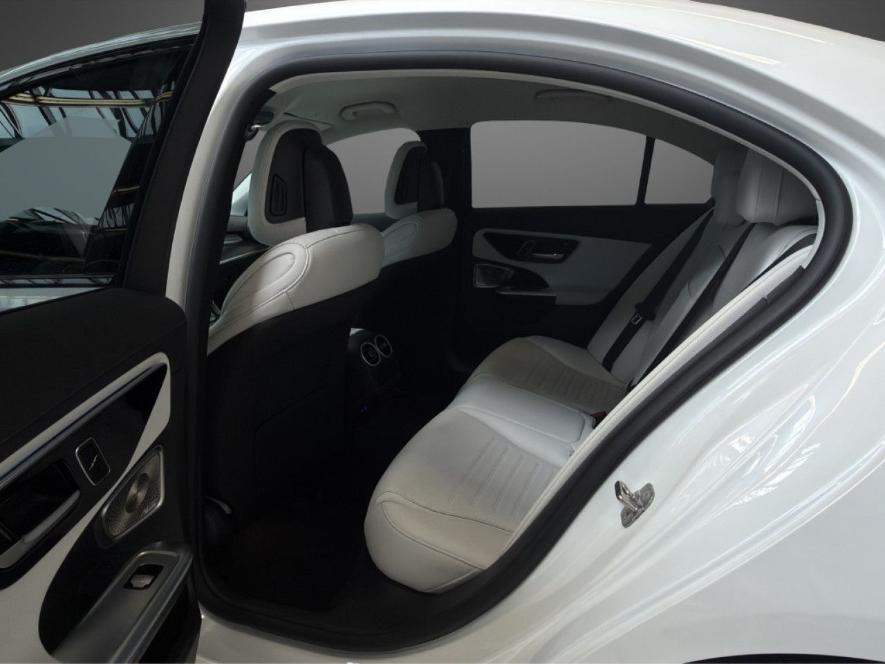 Mercedes-Benz C-Klasse – Bild 8