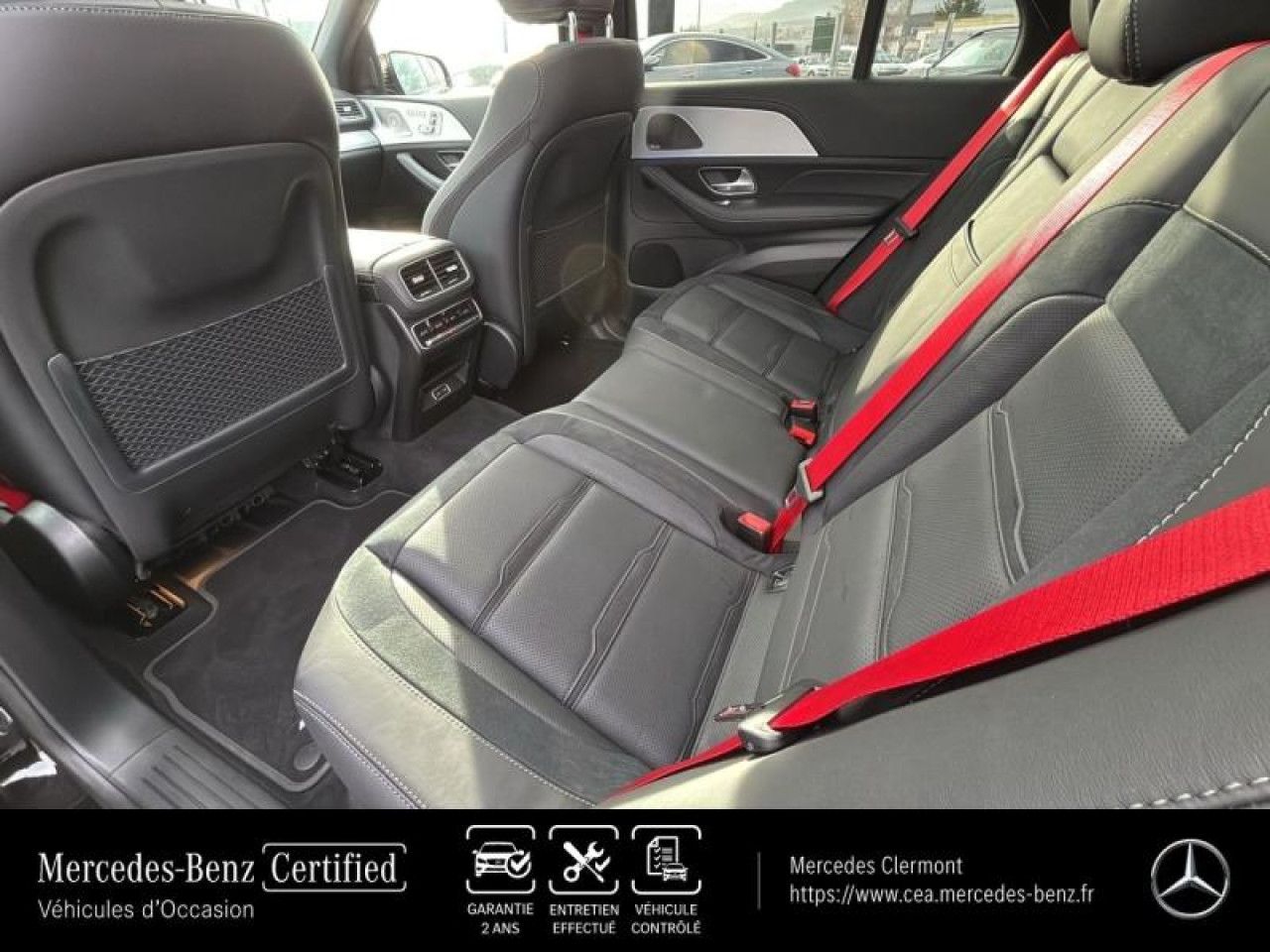 Photo du v&eacute;hicule 17 / 18