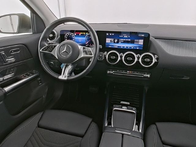 Mercedes-Benz GLA 220