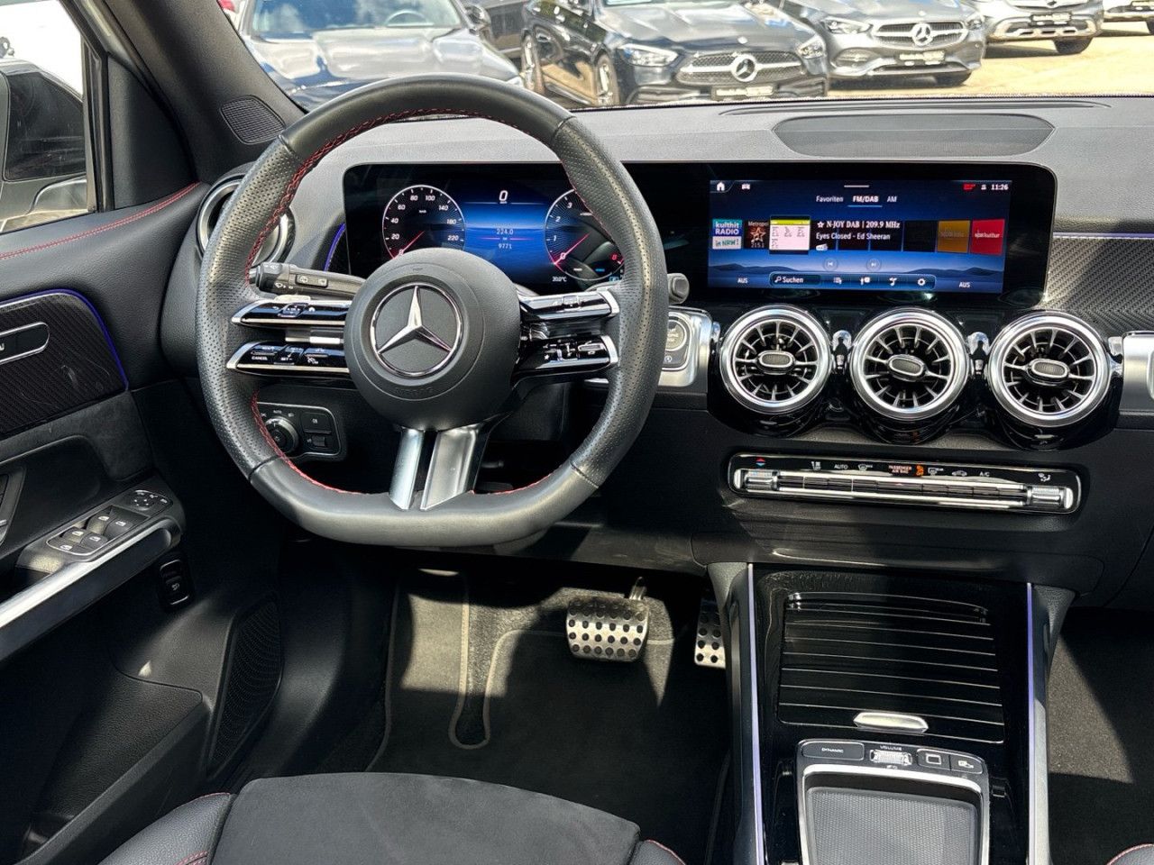 Mercedes-Benz GLB – Bild 16