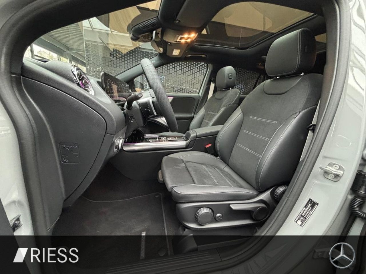 Mercedes-Benz GLA – Bild 2