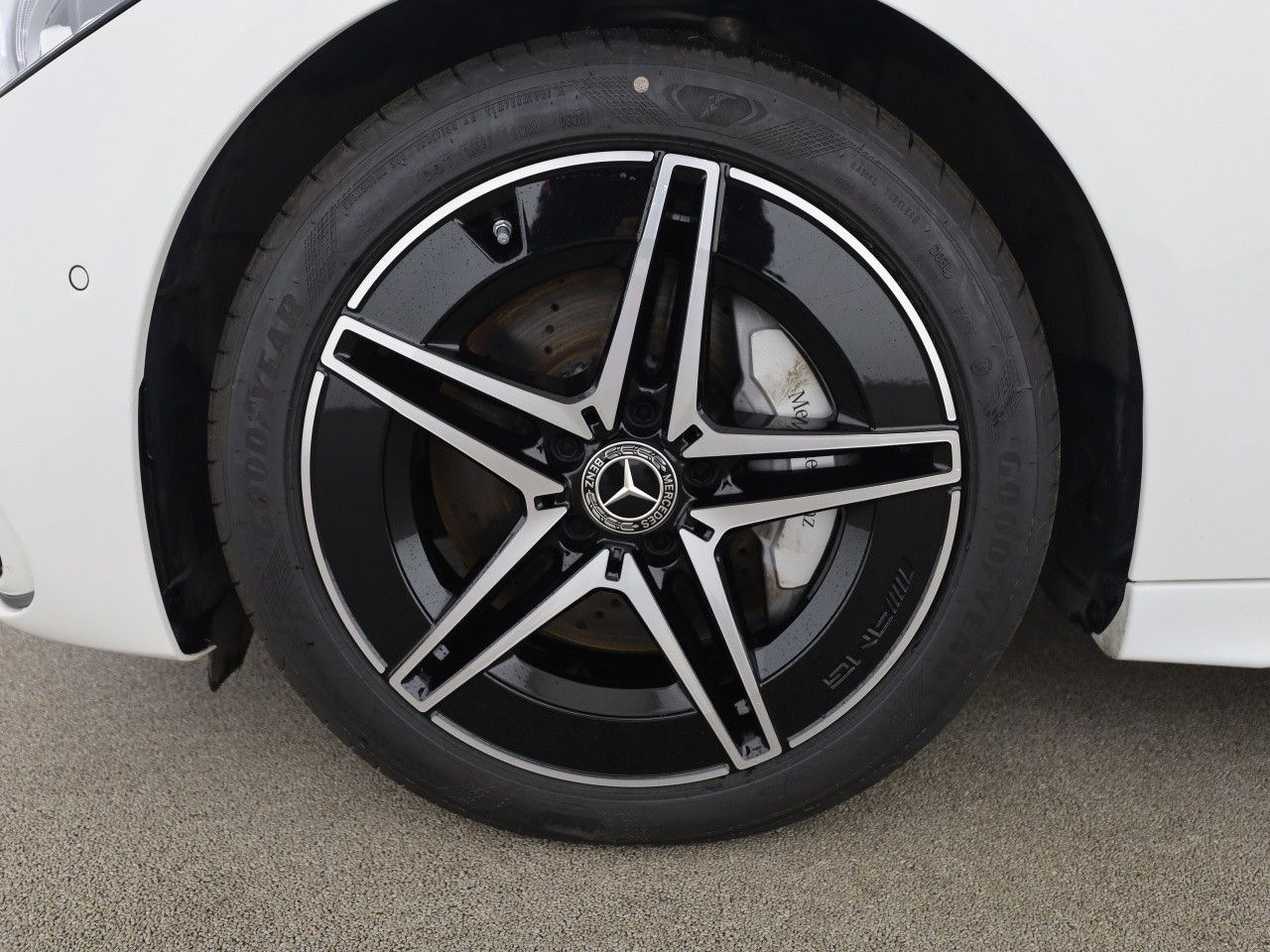 Mercedes-Benz C-Klasse – Bild 24