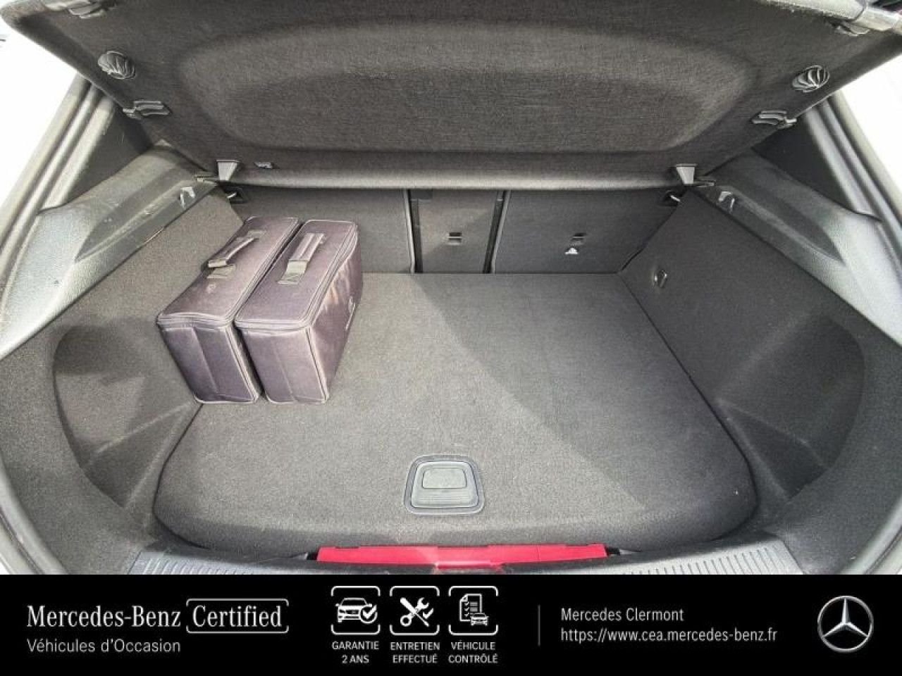 Photo du v&eacute;hicule 17 / 18