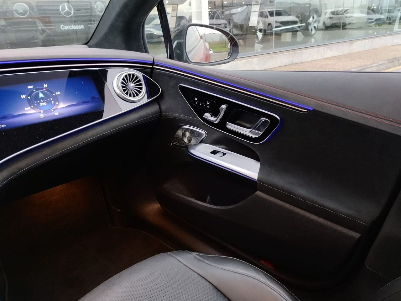 Imagem do ve&iacute;culo 2 / 15